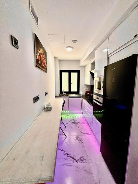 Vila Lova- Luxury Apartments Roquetas de Mar Exteriör bild