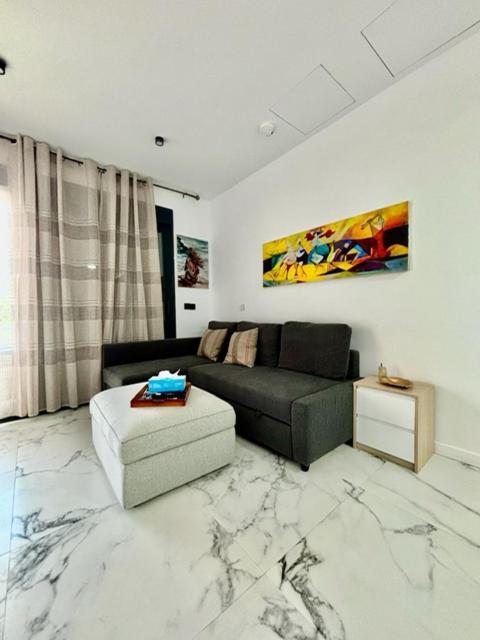 Vila Lova- Luxury Apartments Roquetas de Mar Exteriör bild